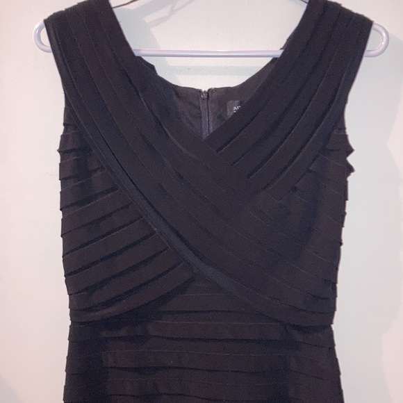 Adrianna Papell black cocktail dress. Beautiful design! Size 10. - Picture 2 of 10